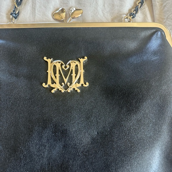 Love Moschino red and black leather purse. Excellent condition - Picture 4 of 7